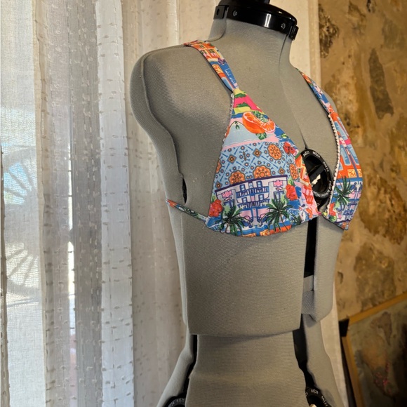 Colorful Patterned Bikini Top - Picture 3 of 4